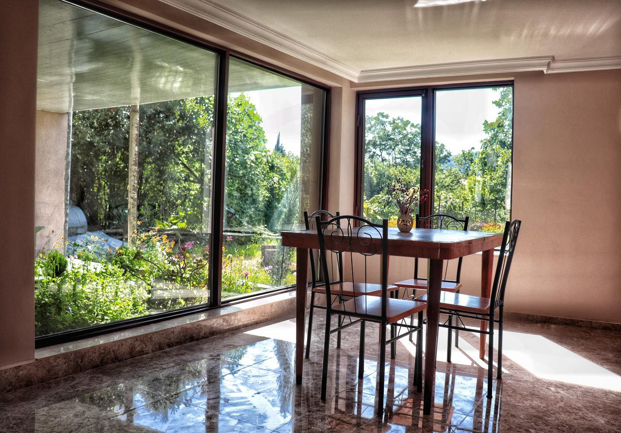 The Kiwi House Ξενοδοχείο Lagodekhi Εξωτερικό φωτογραφία